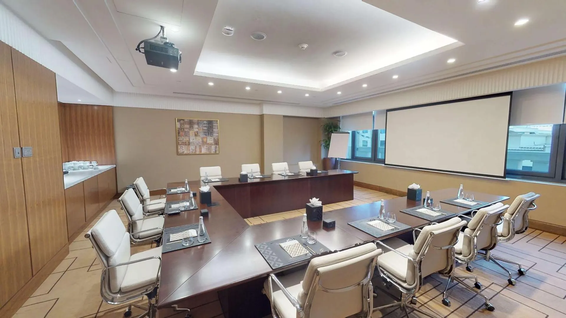 The Hotel Galleria Jeddah, Curio Collection By Hilton