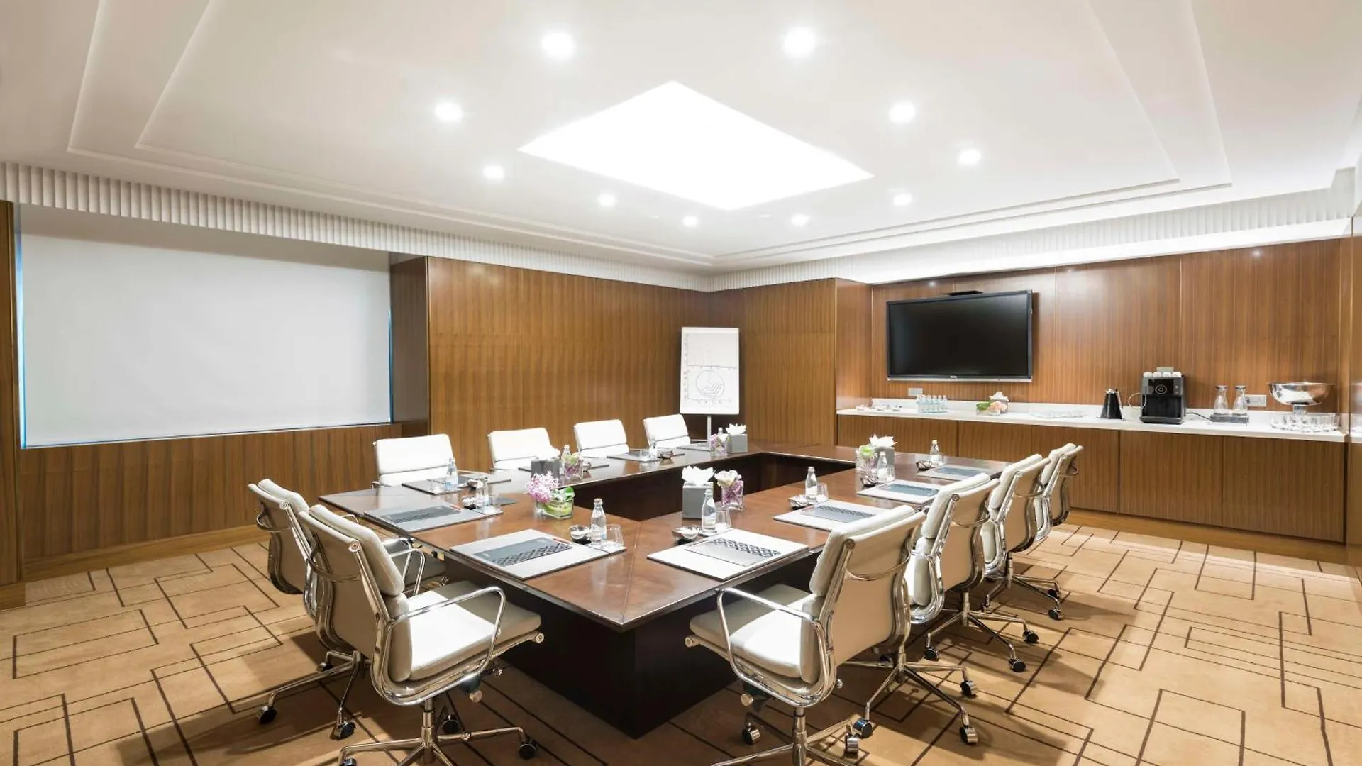 The Hotel Galleria Jeddah, Curio Collection By Hilton  제다