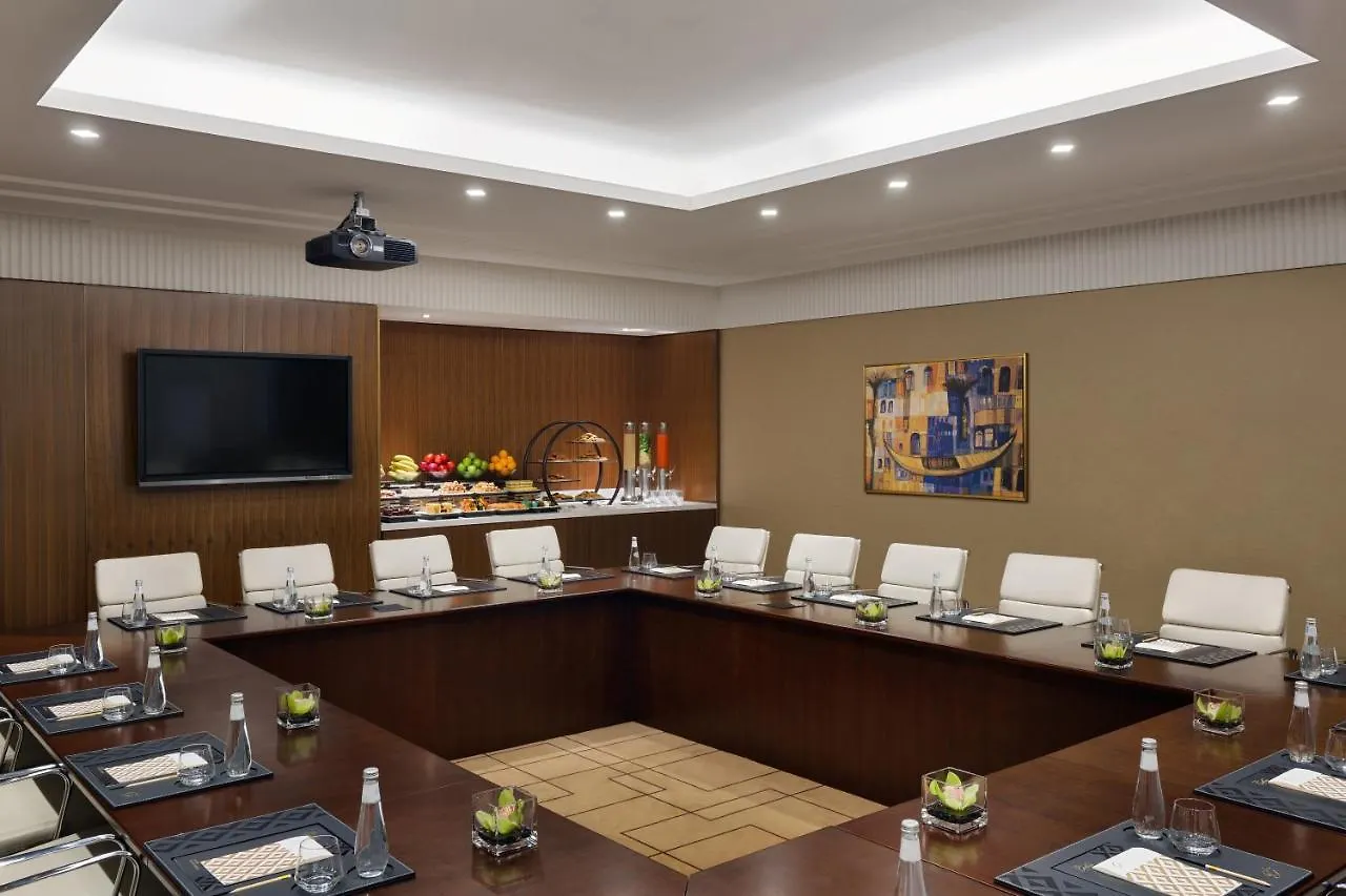 The Hotel Galleria Jeddah, Curio Collection By Hilton 5*, 제다