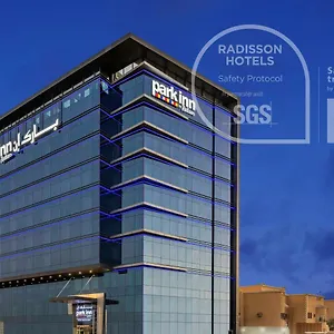 Park By Radisson Madinah Road Джедда