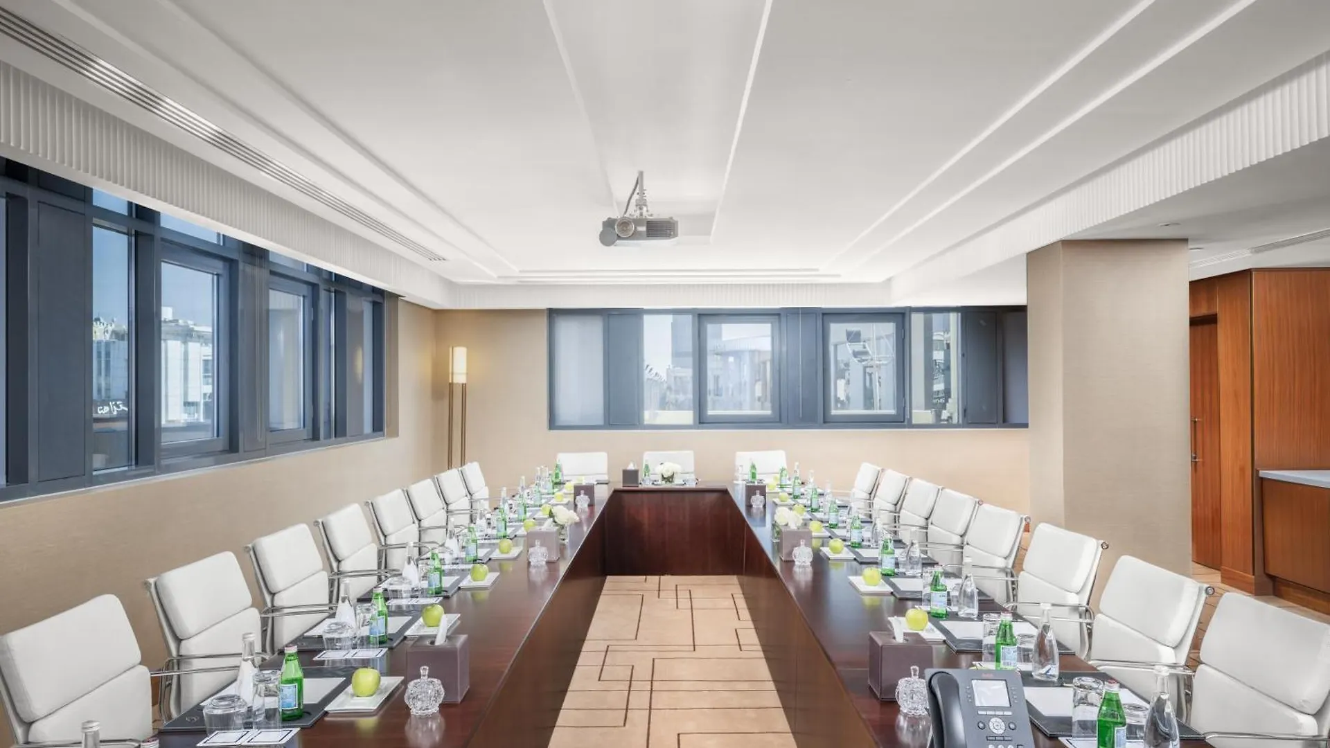 The Hotel Galleria Jeddah, Curio Collection By Hilton